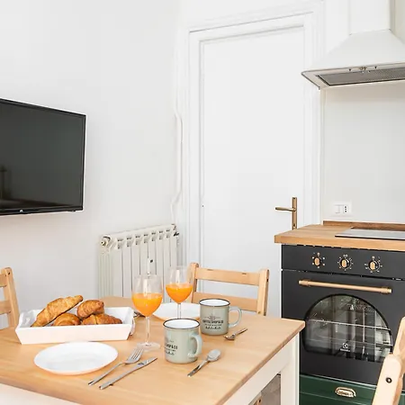 Italianway Easy - Montello Apartamento Milán